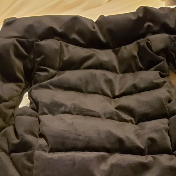 VEST - Picture 5 of 7